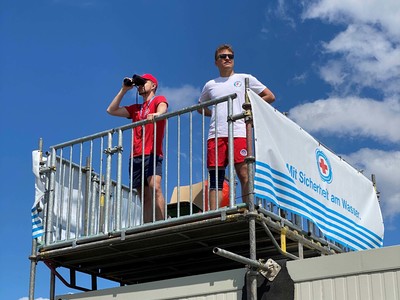 Polnische und deutsche Rettungsschwimmer gemeinsam am Berzdorfer See